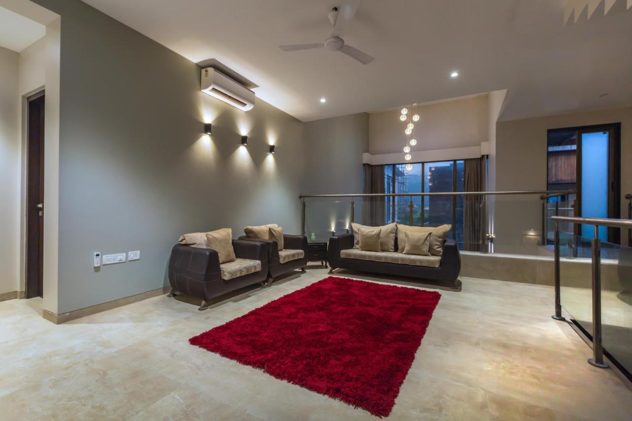Saffronstays Aspen, Lonavala - Luxury Pool Villa With Games And Tv Room Near Bhushi Dam エクステリア 写真